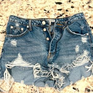 Signature 8 high rise jean shorts